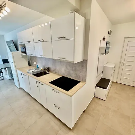 Ady Corner Premium - *