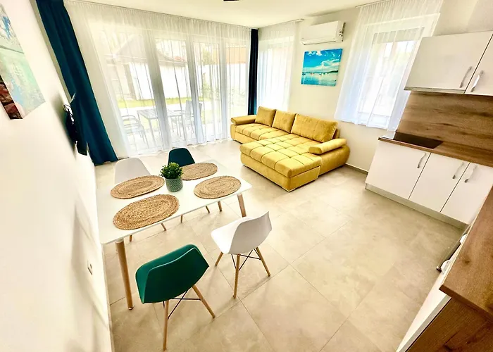 Ady Corner Premium - Siófok